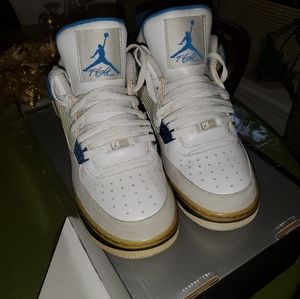 Nike AIR Jordan AJF 4